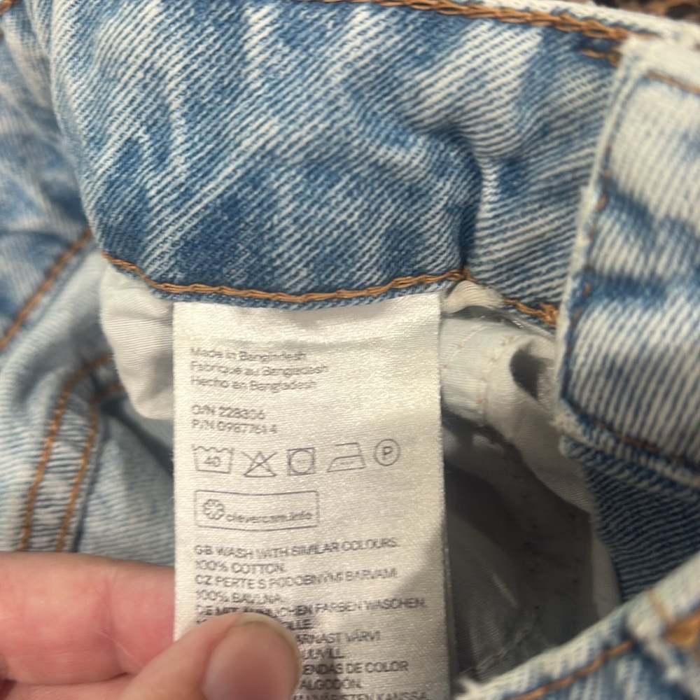 Sale! Divided Light Blue Flare & Wide Leg Jeans, distressed style. Sz 2 - Picture 11 of 11